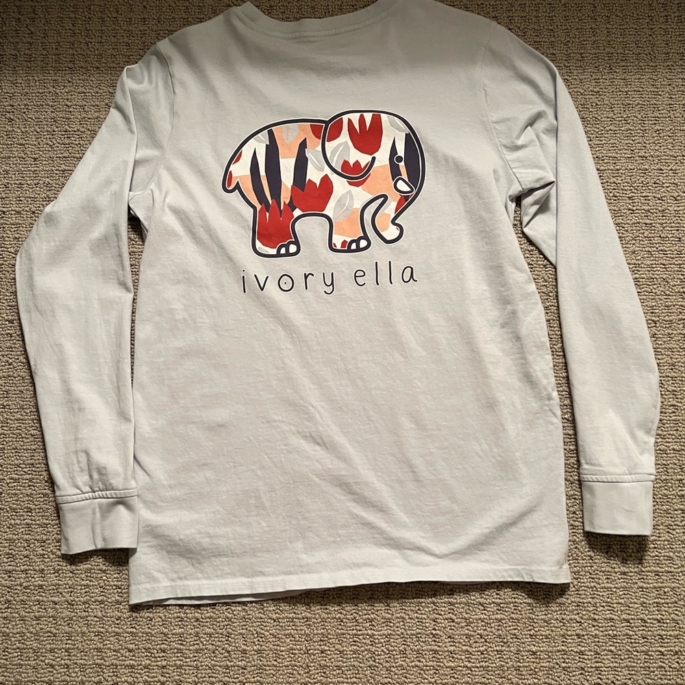 Ivory Ella Purple Long Sleeve with Elephant Graphic in Floral Pattern Size: S